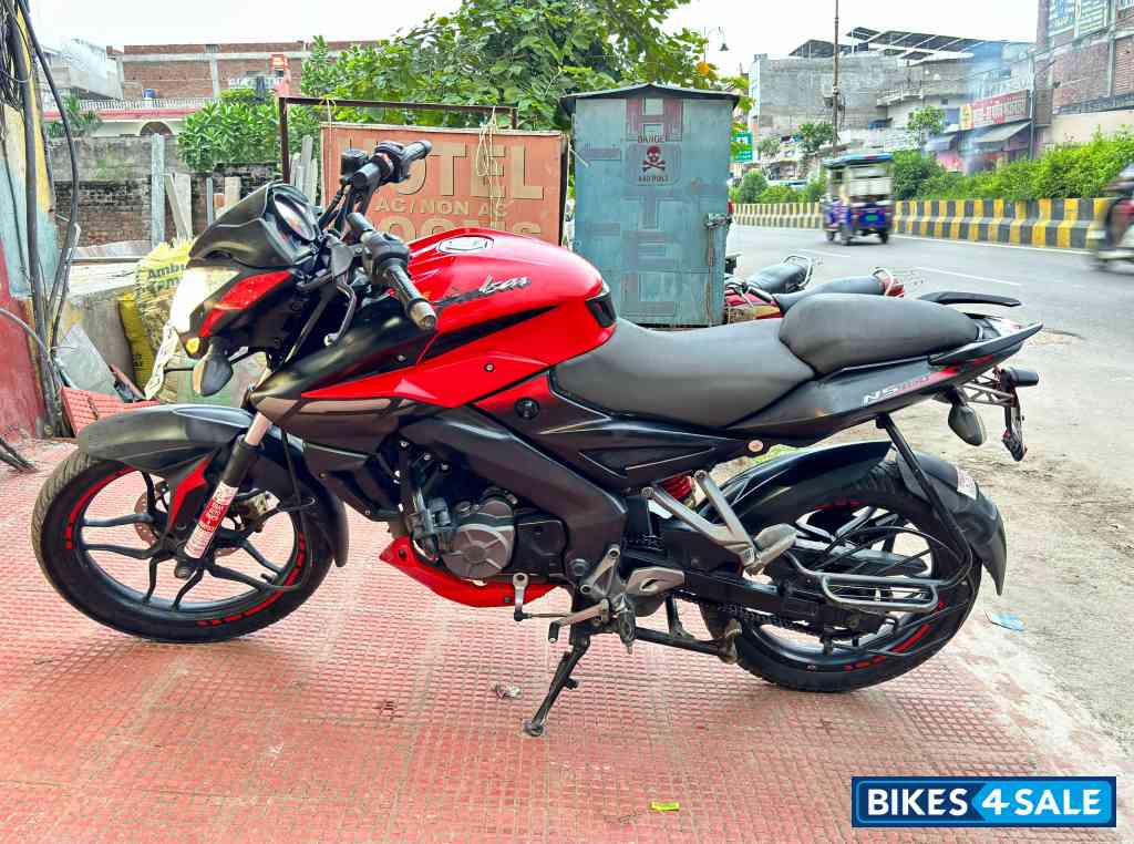 Bajaj Pulsar NS 160