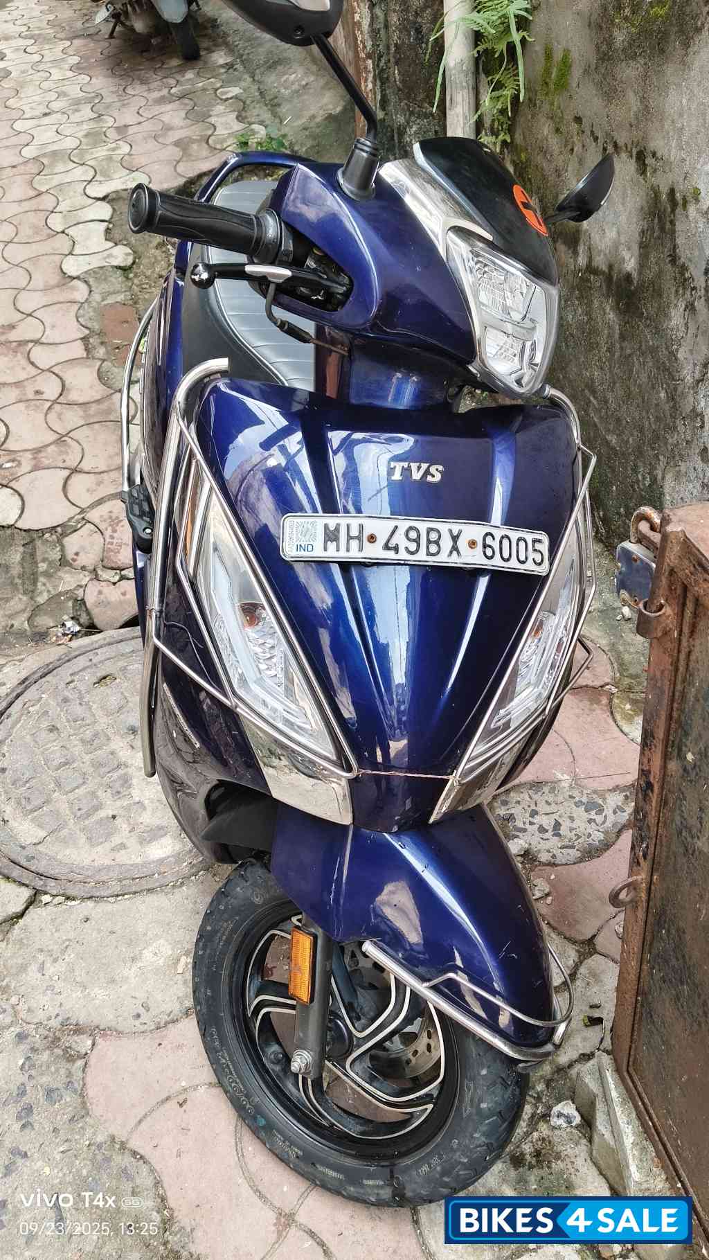Blue TVS Jupiter 125