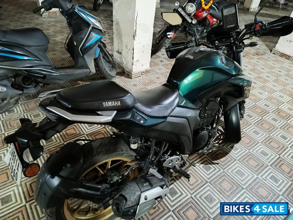 Yamaha FZS 25 BS6