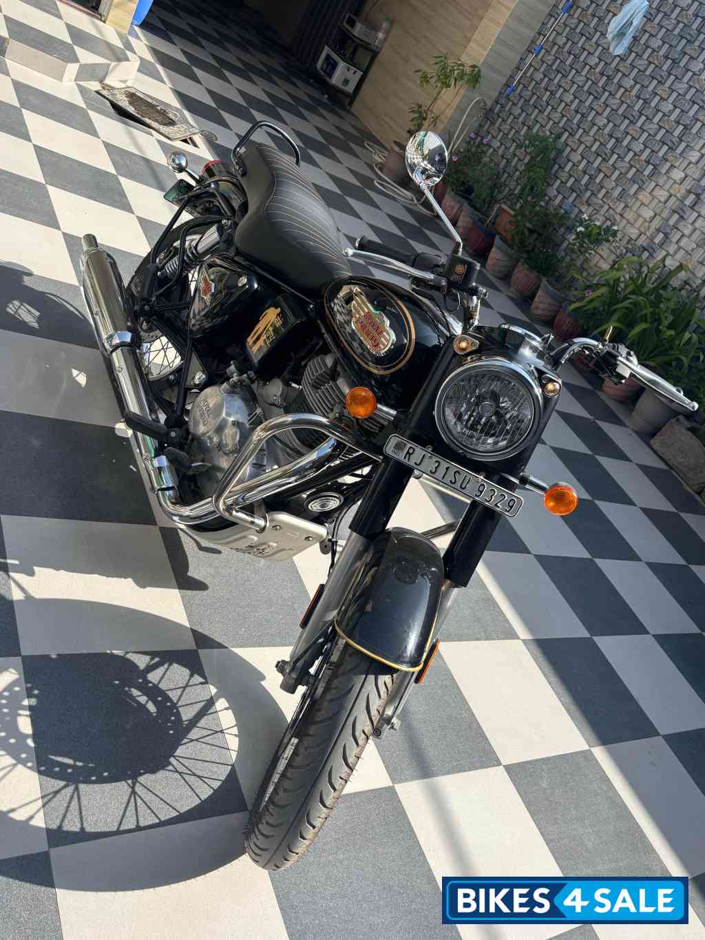 Black Royal Enfield 2023 Bullet 350