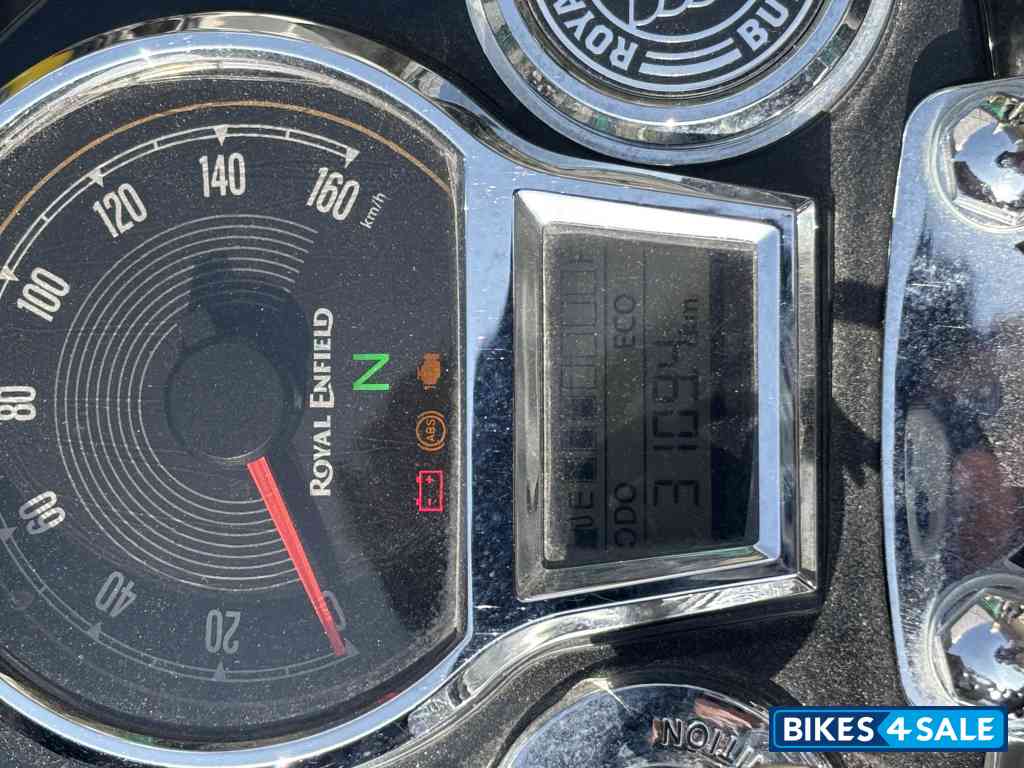 Black Royal Enfield 2023 Bullet 350