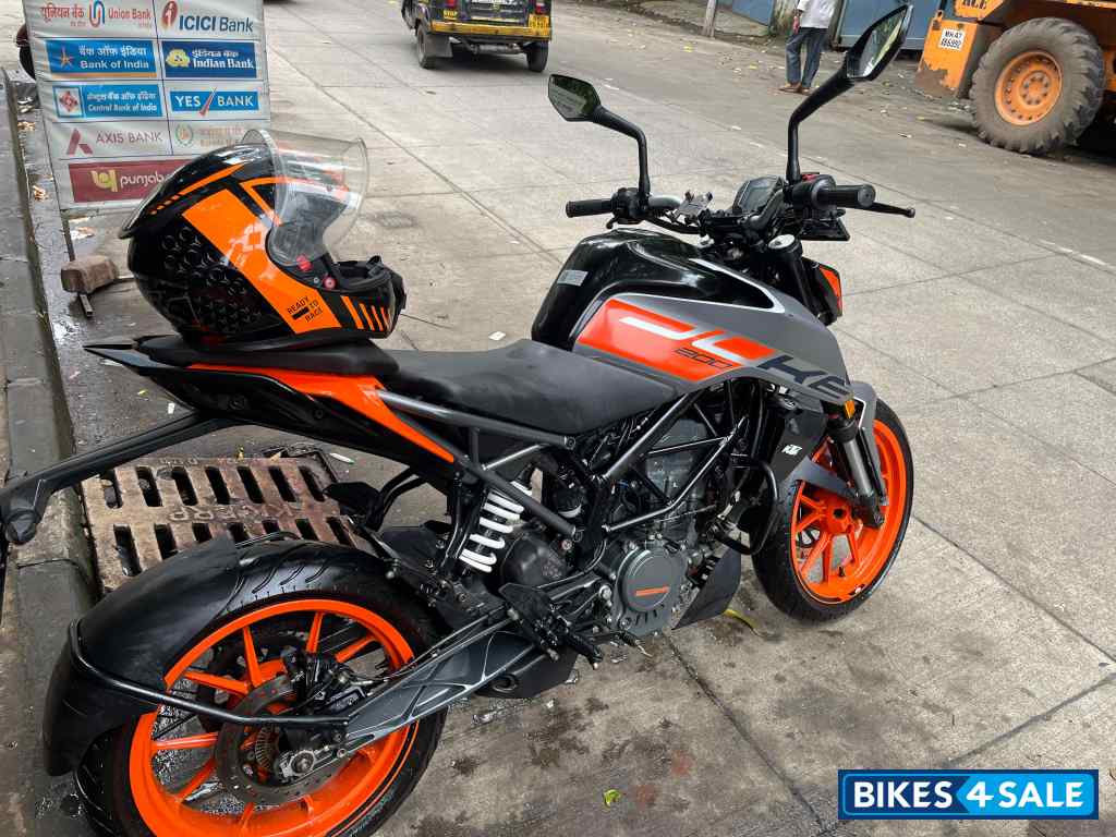 KTM Duke 200