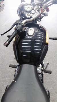 Black Royal Enfield Classic 350 BS VI