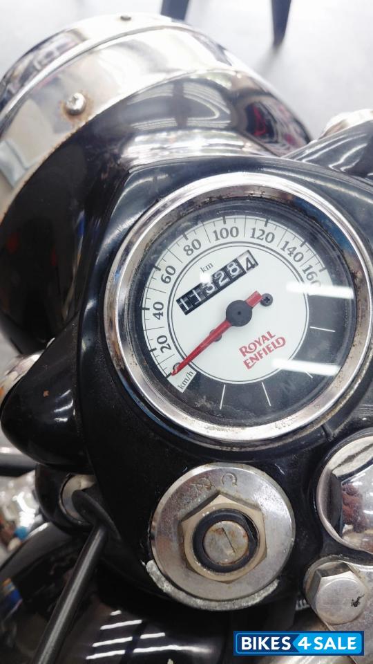 Black Royal Enfield Classic 350 BS VI