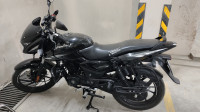 Bajaj Pulsar 125 Neon Disc Single Seat