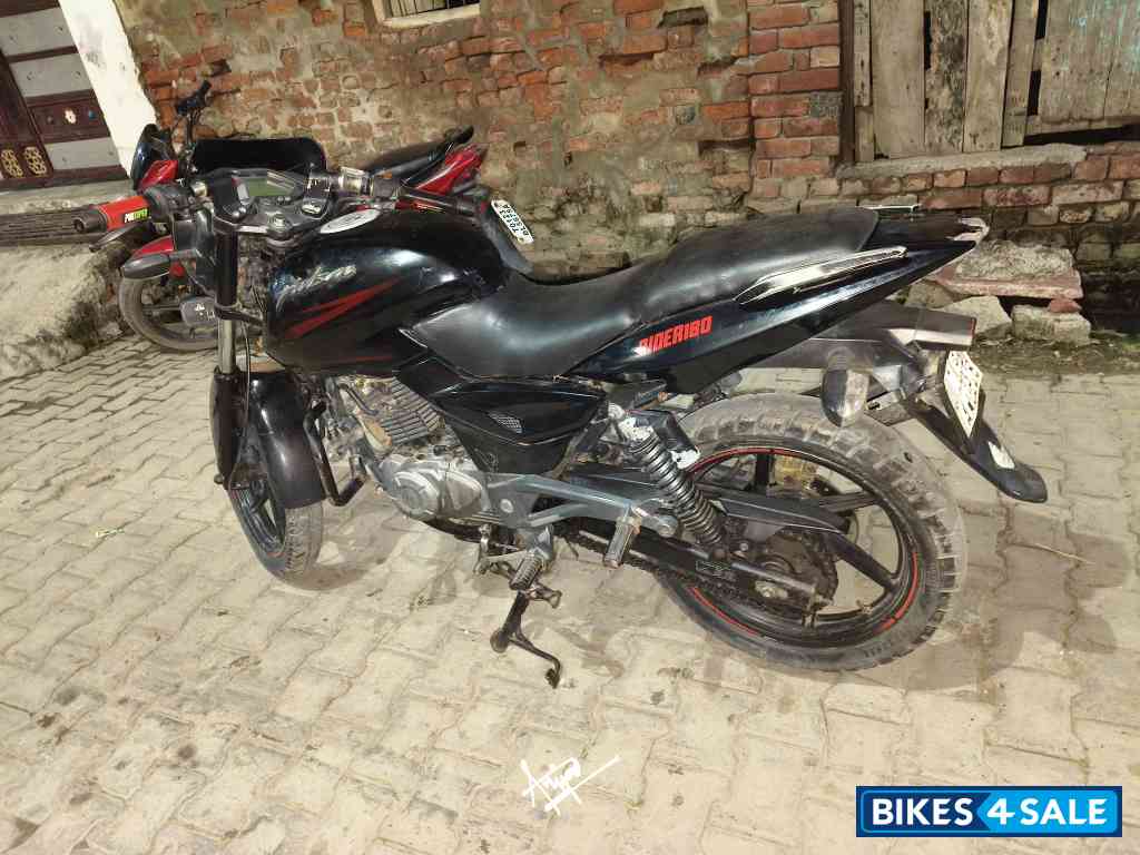 Black Bajaj Pulsar 180 DTSi
