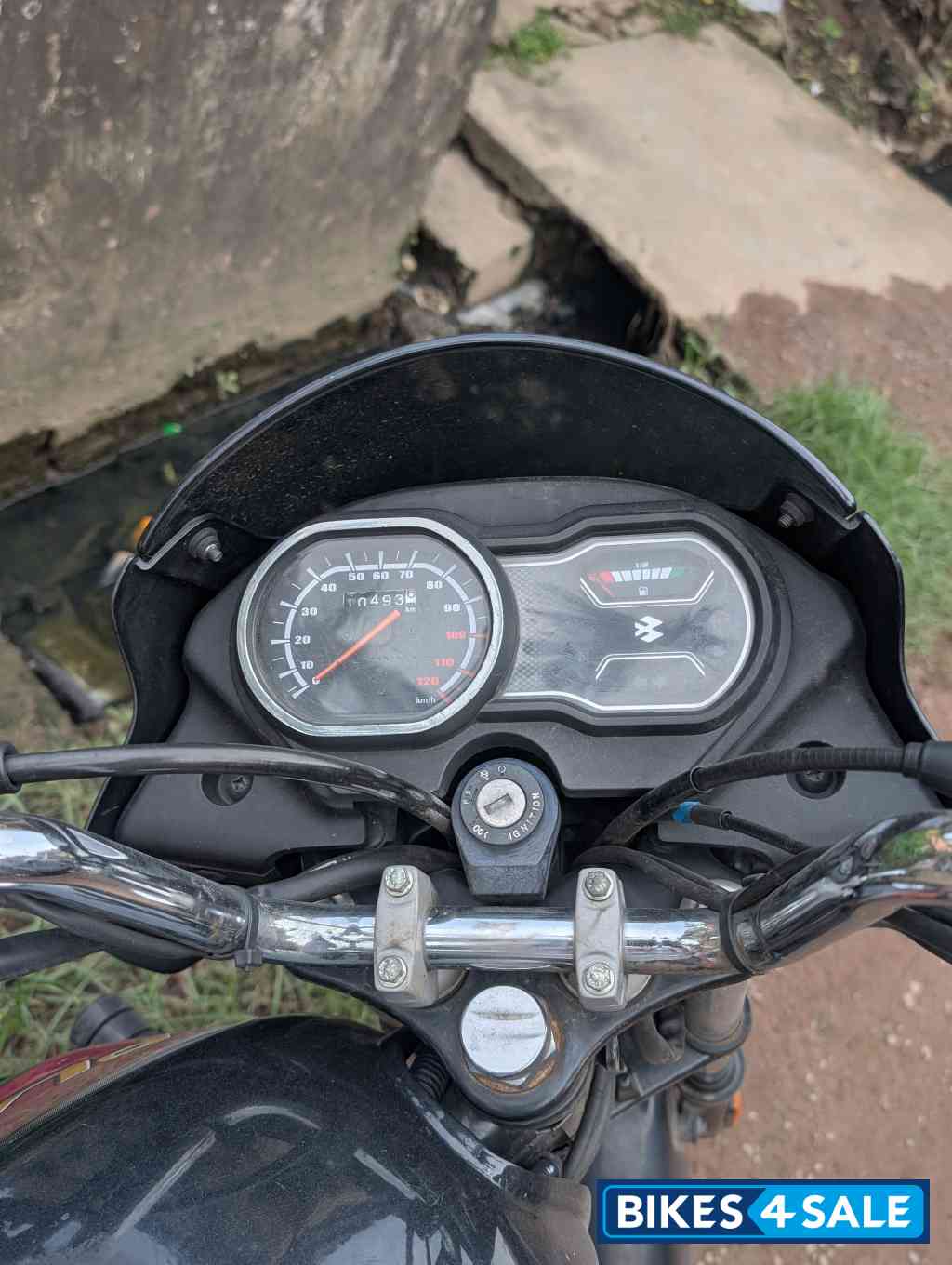 Maroon Bajaj Platina 110