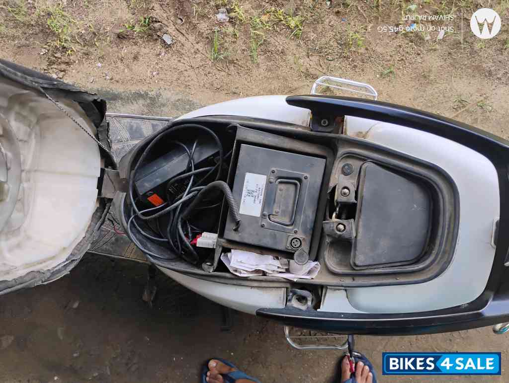 White Hero Electric Optima HX Dual Battery