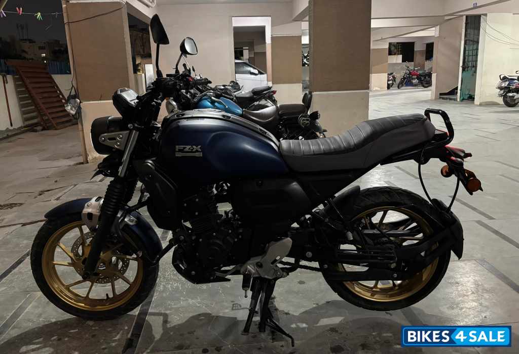 Matte Blue Yamaha FZ-X Matte Blue Yamaha FZ-X