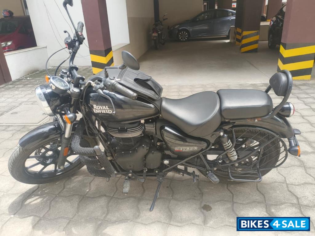 Royal Enfield Meteor 350 Fireball