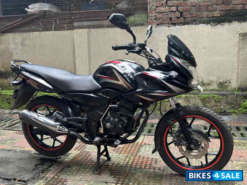 Bajaj Discover 150 F