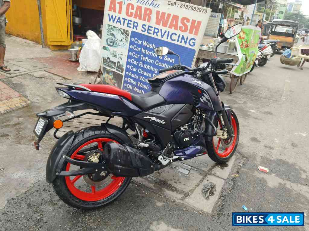 TVS Apache RTR 160 4V BS6