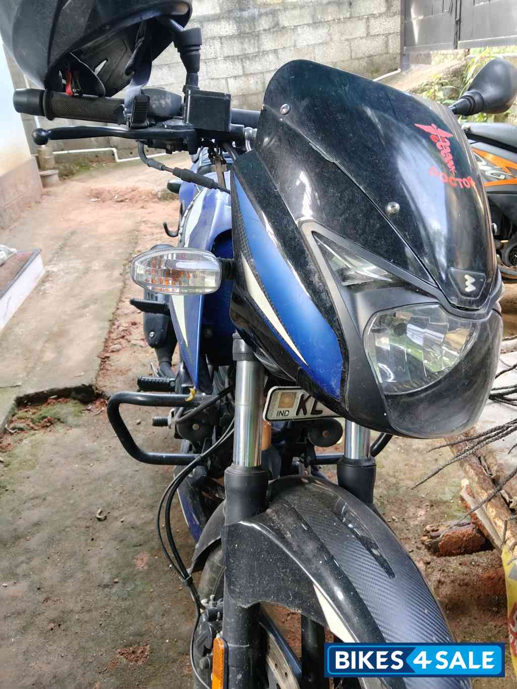 Blue Bajaj Pulsar 150 DTSi Blue Bajaj Pulsar 150 DTSi