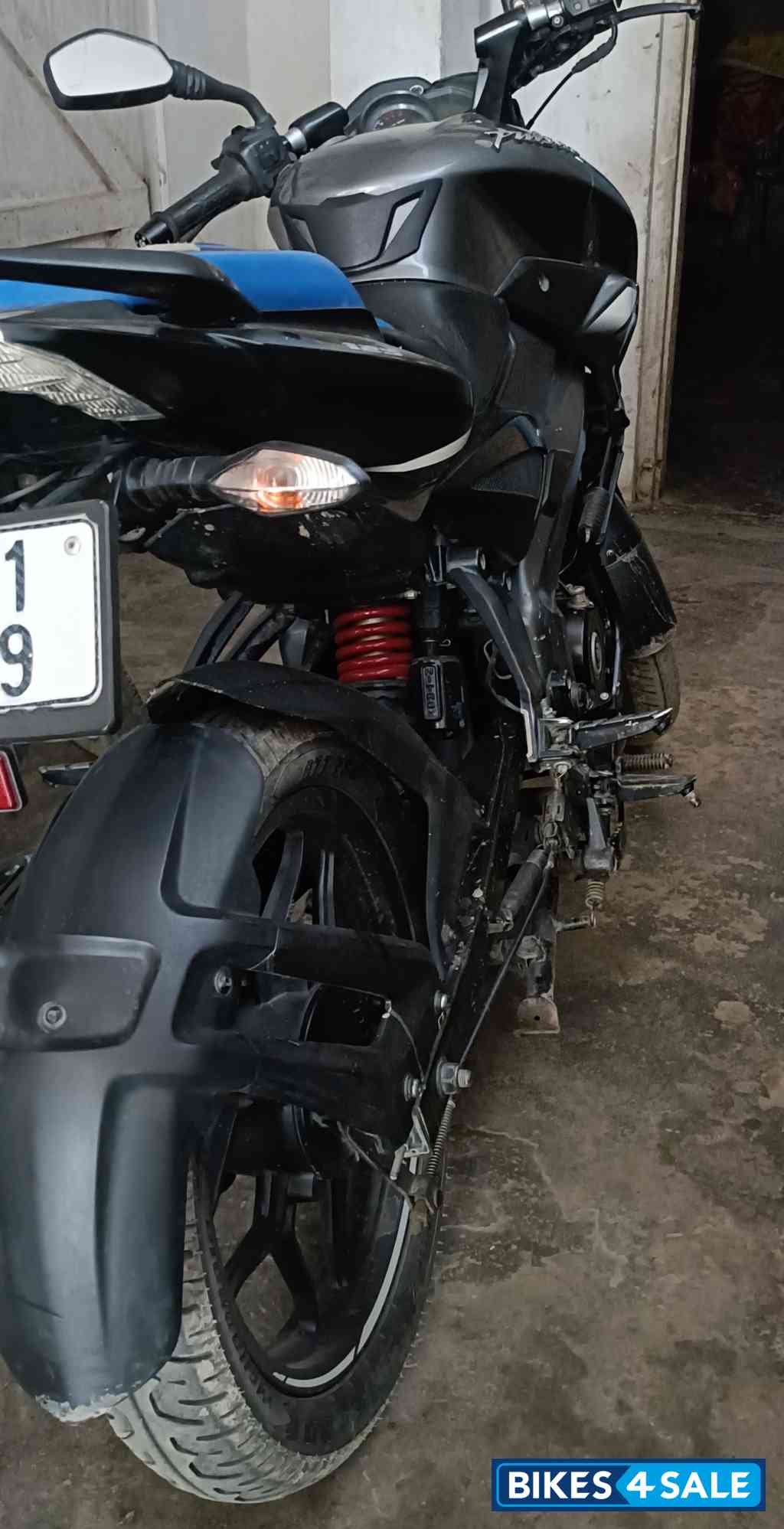 Bajaj Pulsar N125