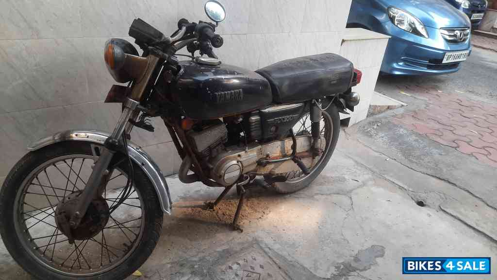 Yamaha RX 100