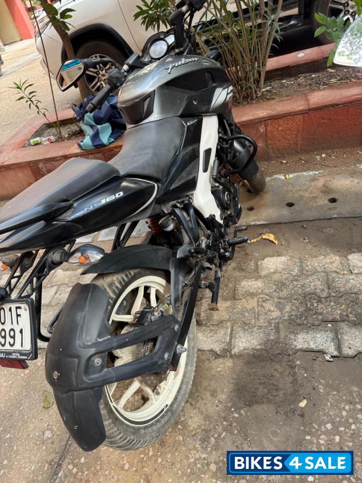 Bajaj Pulsar NS 160 BS6
