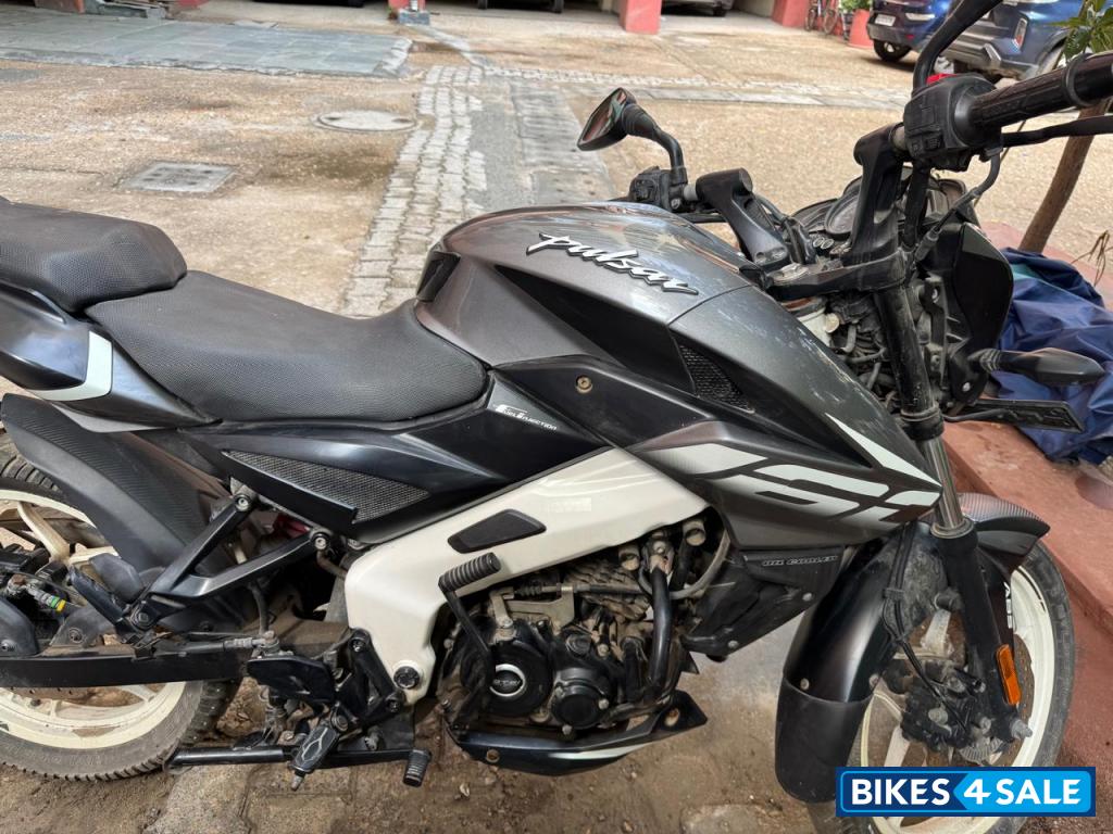 Bajaj Pulsar NS 160 BS6