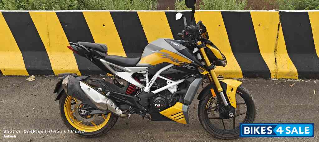 Fury Yellow TVS Apache RTR 310