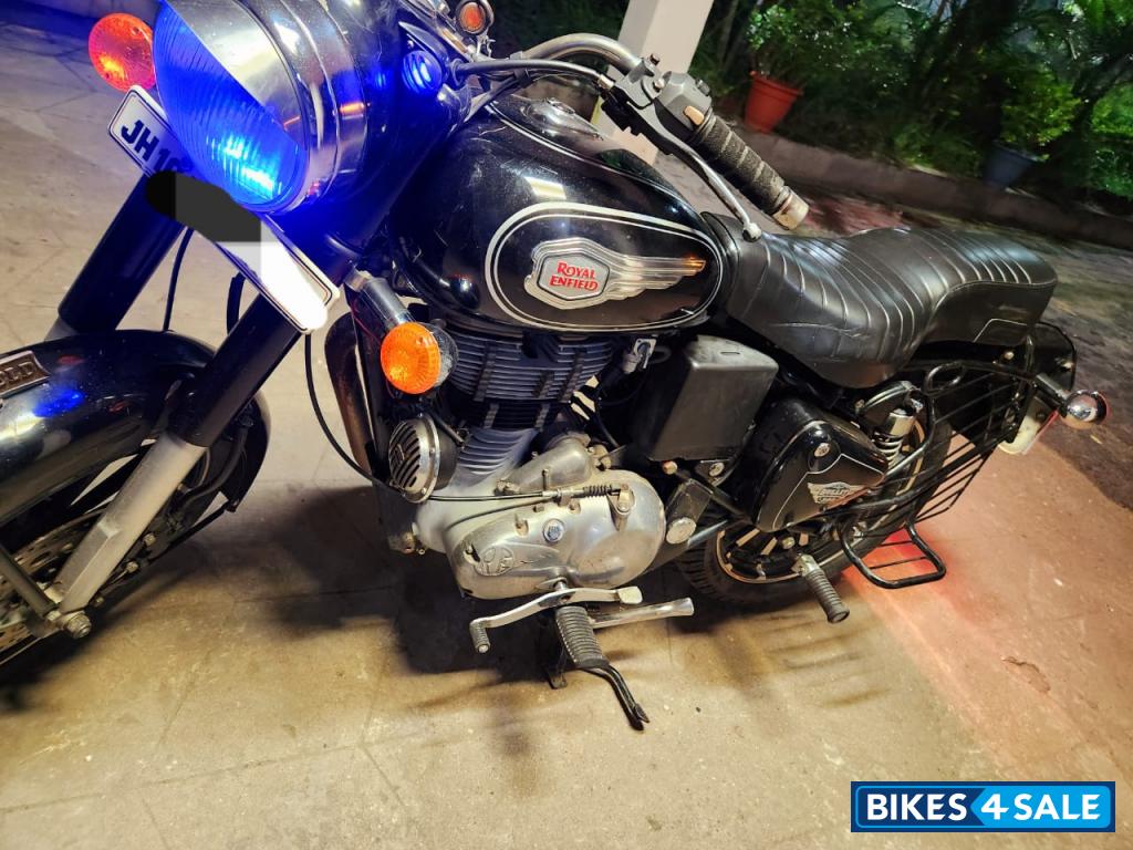 Black Royal Enfield Bullet Standard 500
