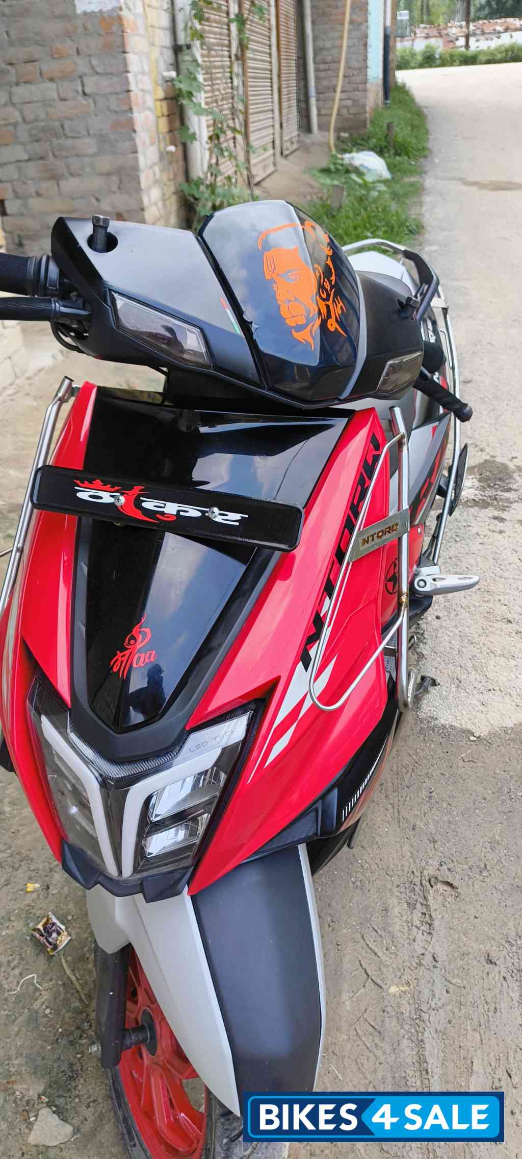 Blk+red TVS NTORQ 125 Race XP
