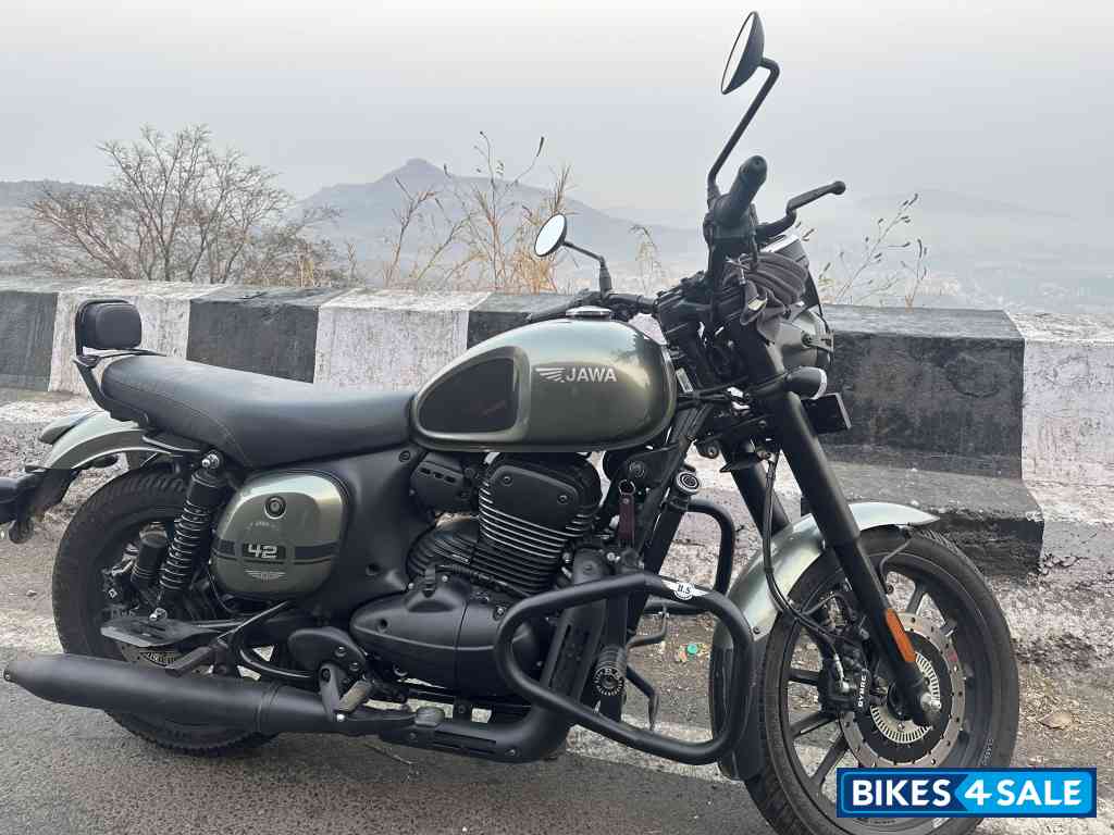 Jawa 42 Dual Channel ABS Cosmic Carbon