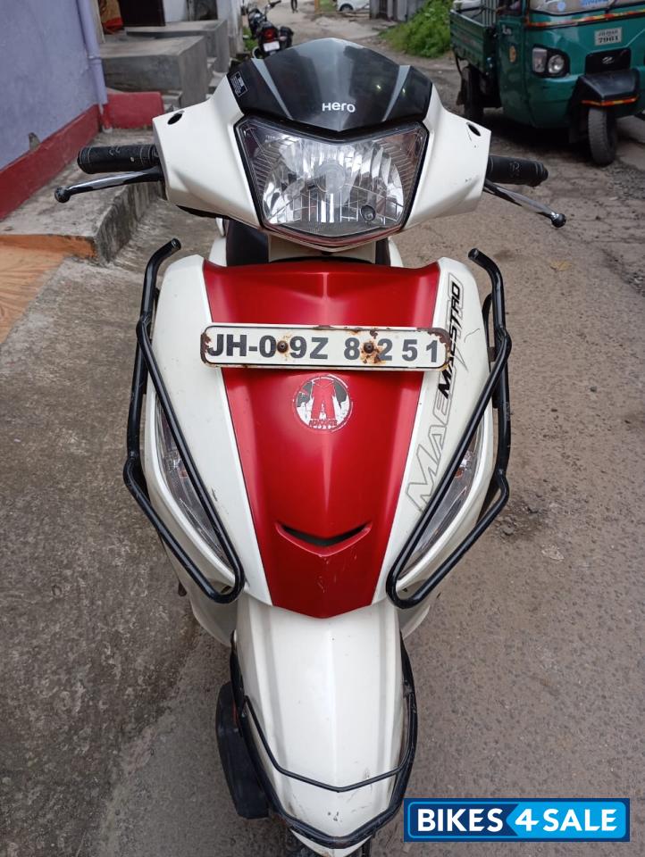 White And Red Hero Maestro