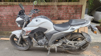 White Yamaha FZS 25 BS6