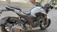 White Yamaha FZS 25 BS6