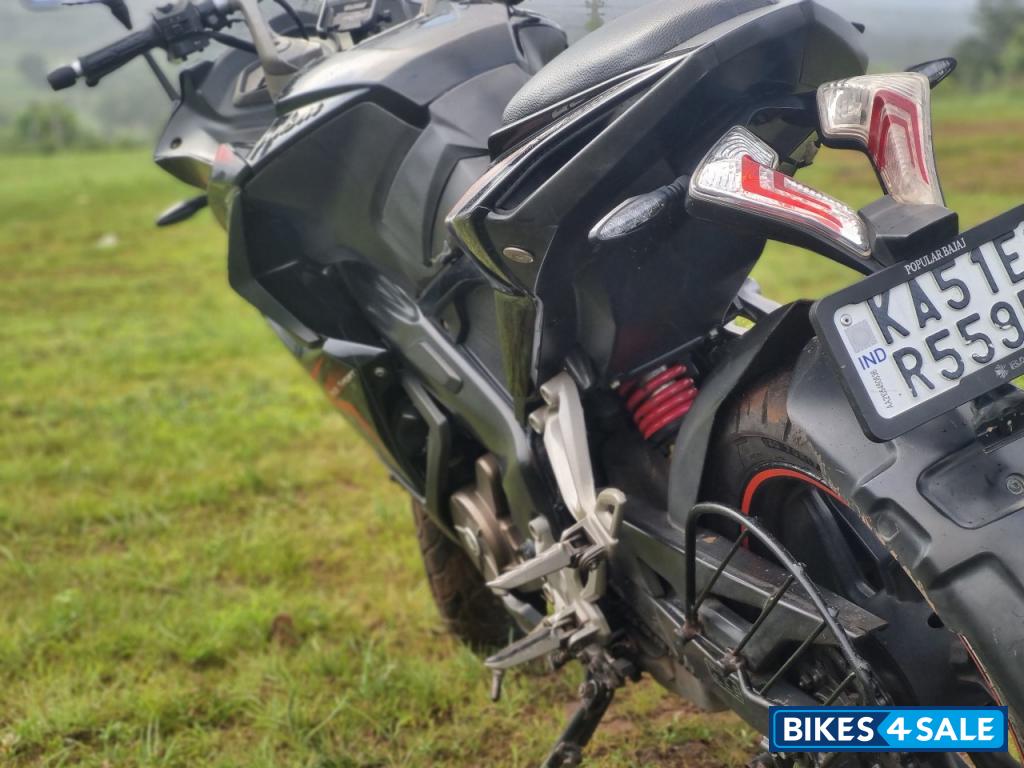 Ebony Black Bajaj Pulsar RS 200 ABS
