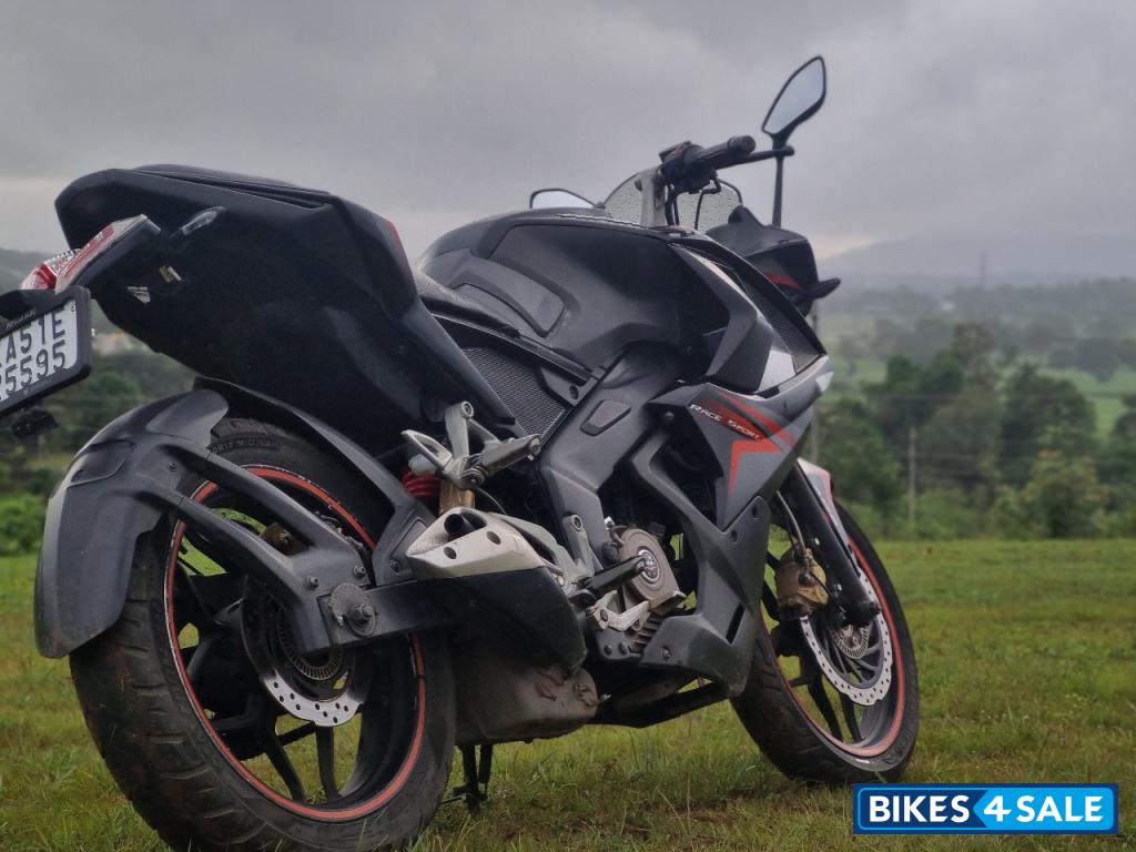 Ebony Black Bajaj Pulsar RS 200 ABS