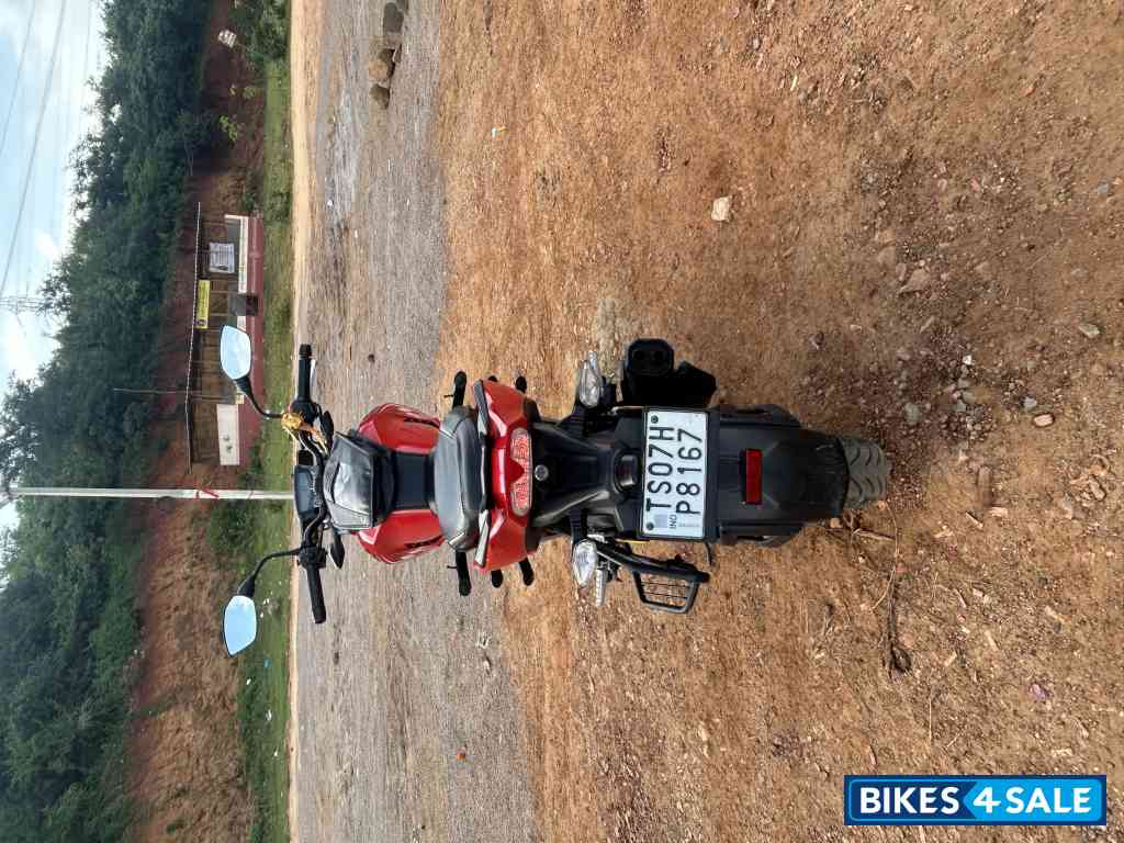 Red TVS Apache RTR 160 4V