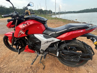 Red TVS Apache RTR 160 4V
