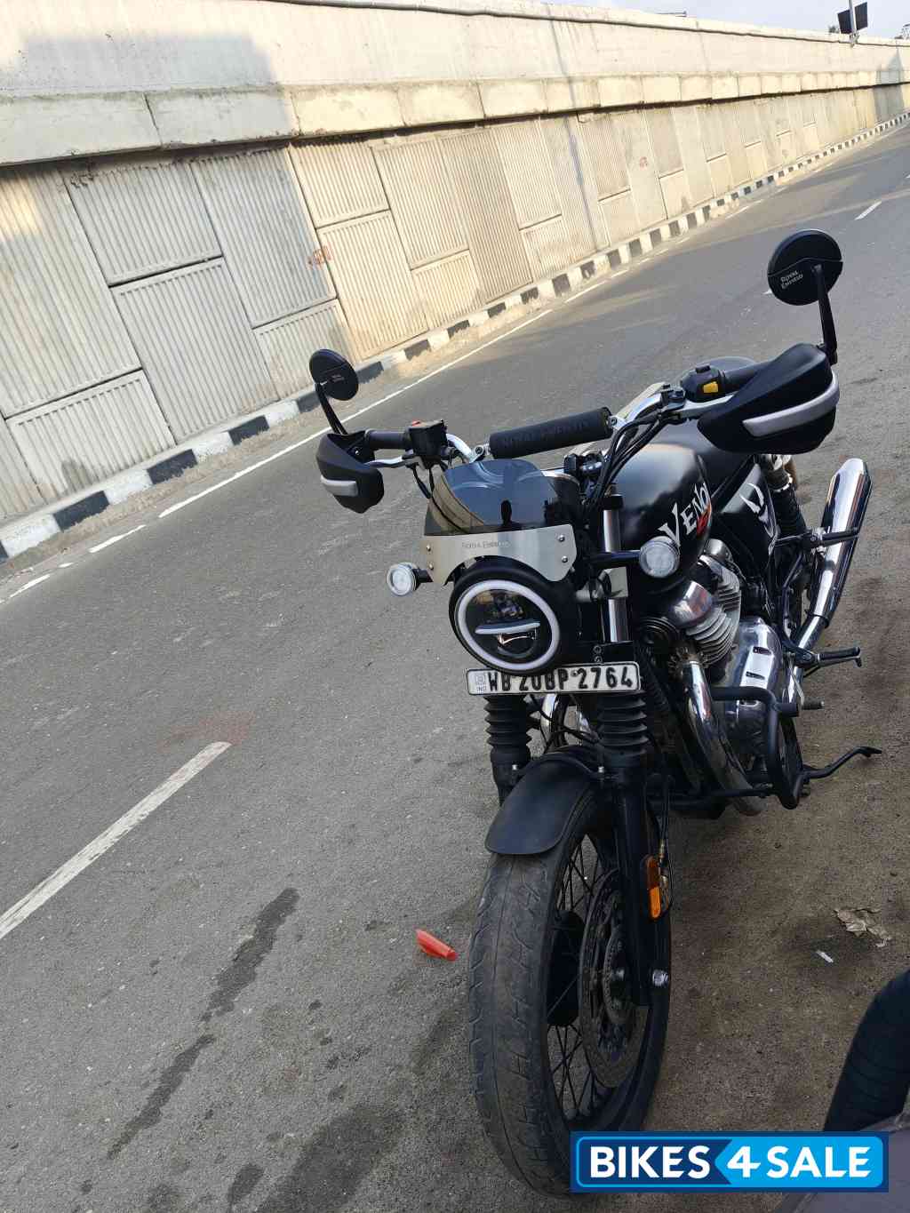 Black Royal Enfield Interceptor 650 Twin