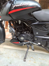 Black With Red Lining Bajaj Pulsar 125 Split Seat