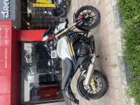 Mahindra Mojo