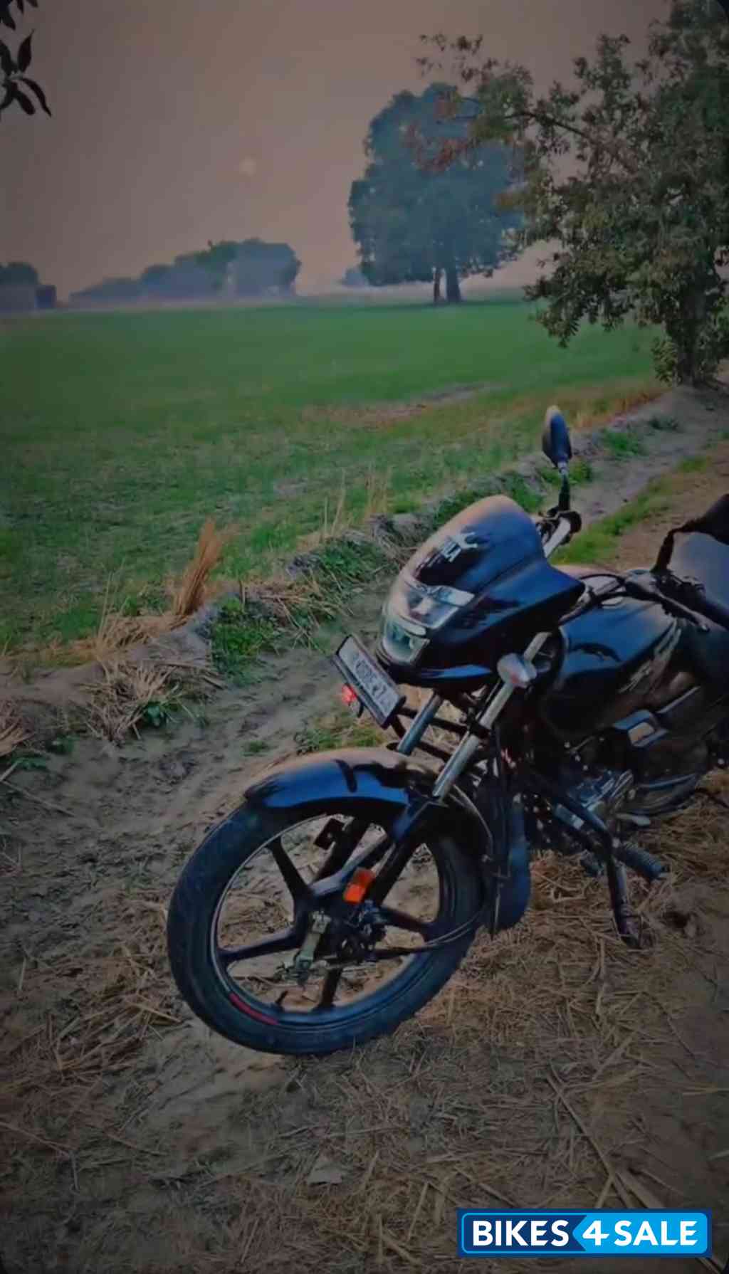 Black Hero Super Splendor XTEC