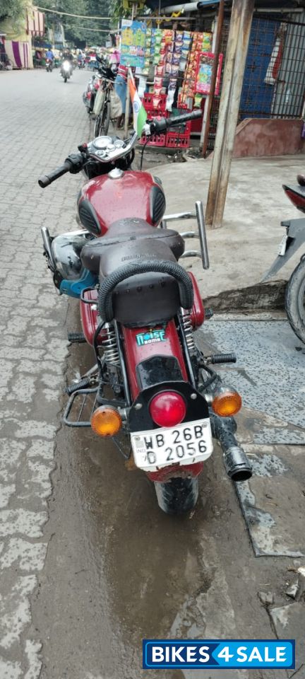 Chestnut Royal Enfield Classic 350