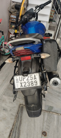 Blue Bajaj Discover 125 ST