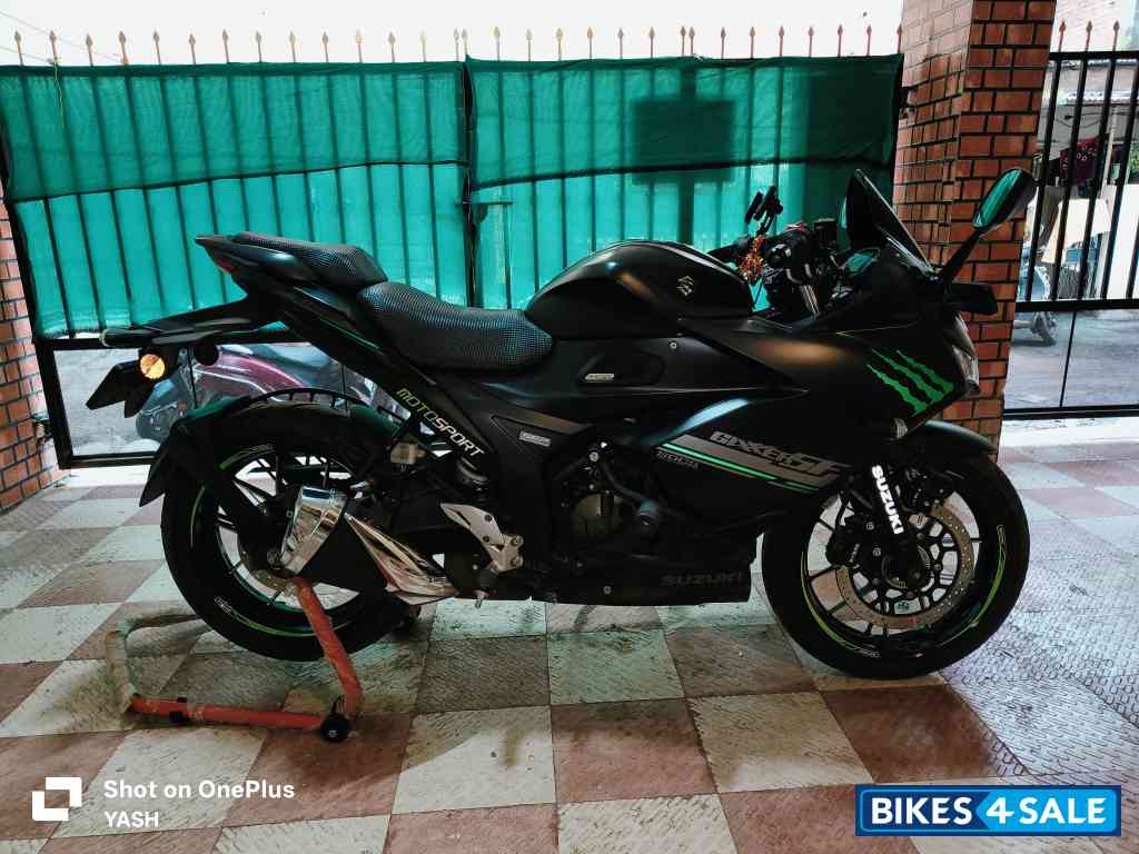 Mat Black Suzuki Gixxer SF 250 BS6