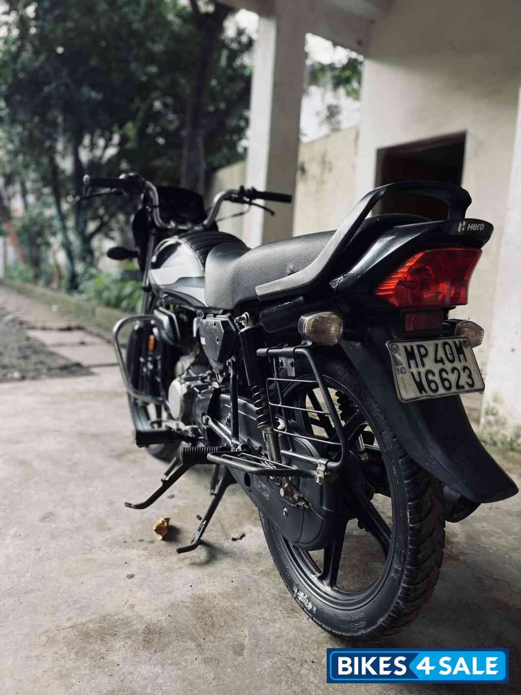 Black (gbk) Hero HF Deluxe BS6