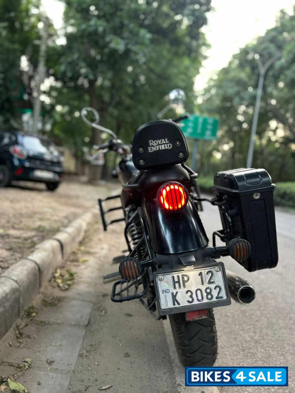 Mat Black Royal Enfield Meteor 350 Stellar