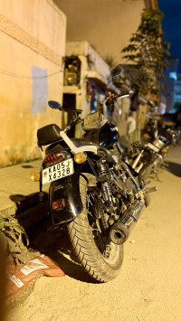 Black Royal Enfield Thunderbird 350