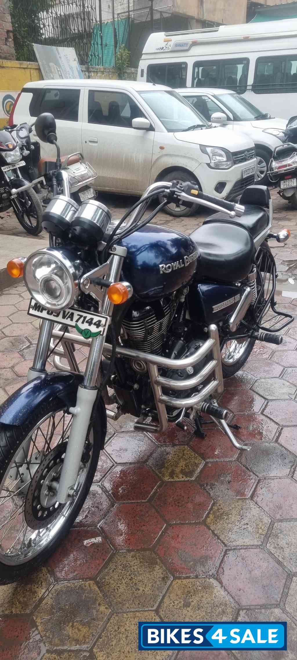 Royal Enfield Thunderbird 350