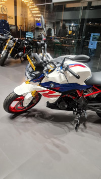 Polar White (paid Extra For Wh BMW G 310 R