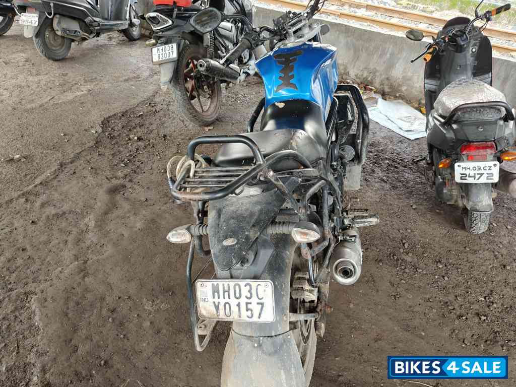 Blue Mahindra Mojo UT 300 Blue Mahindra Mojo UT 300