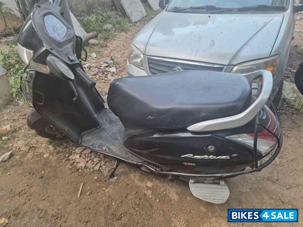 Black Honda Activa 3G
