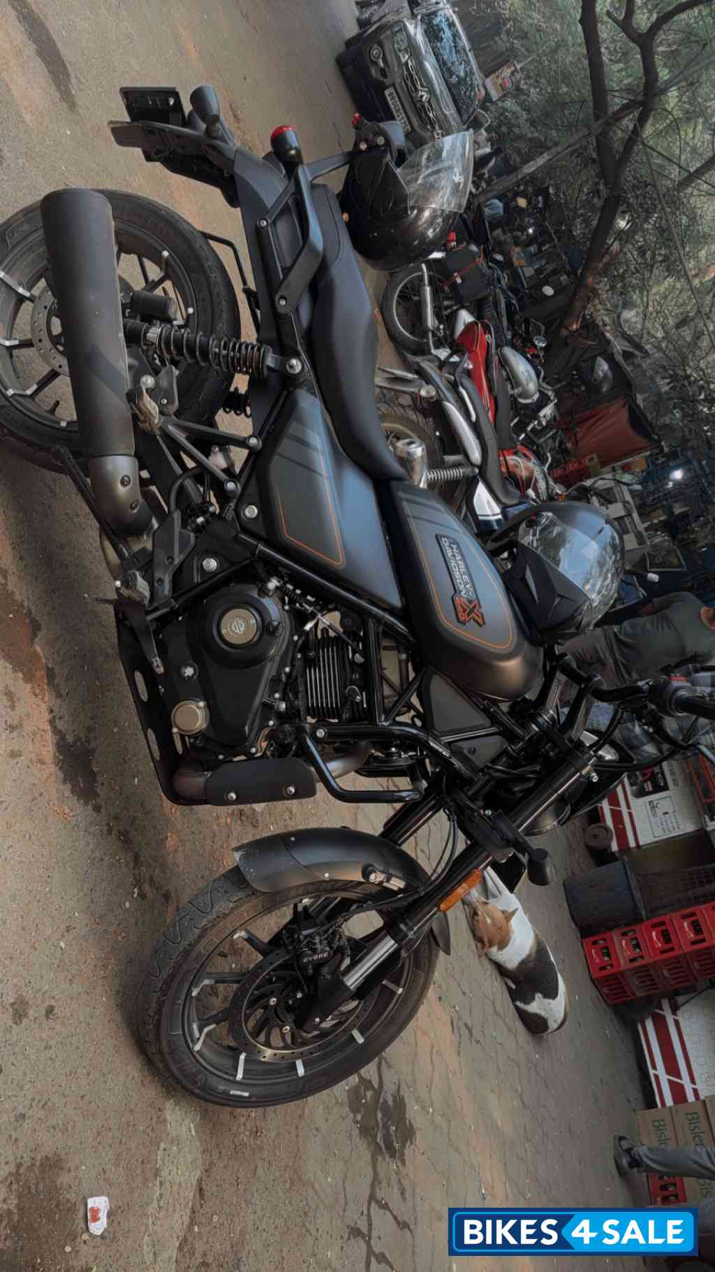 Black Harley Davidson X 440