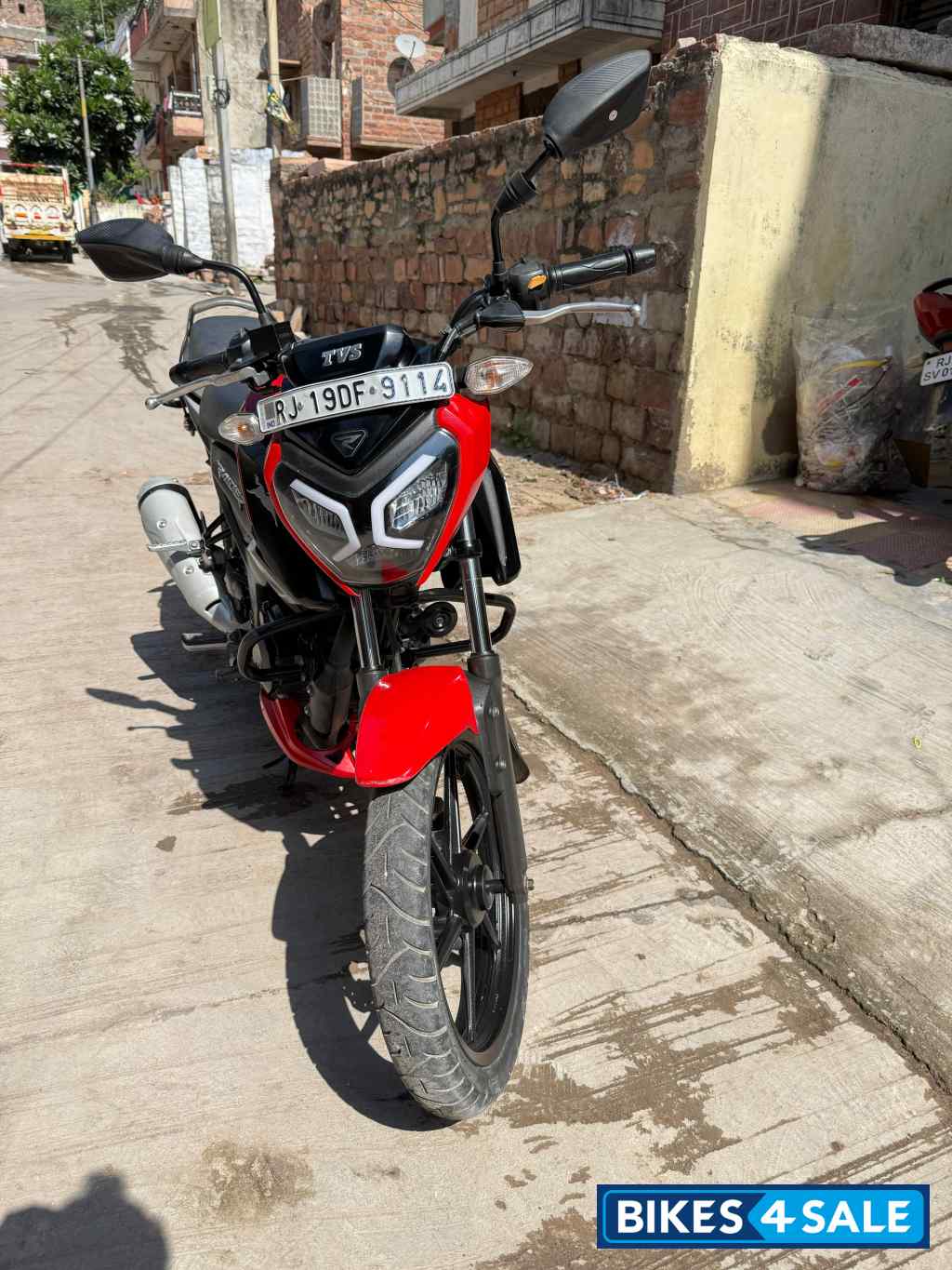 Red TVS Raider 125