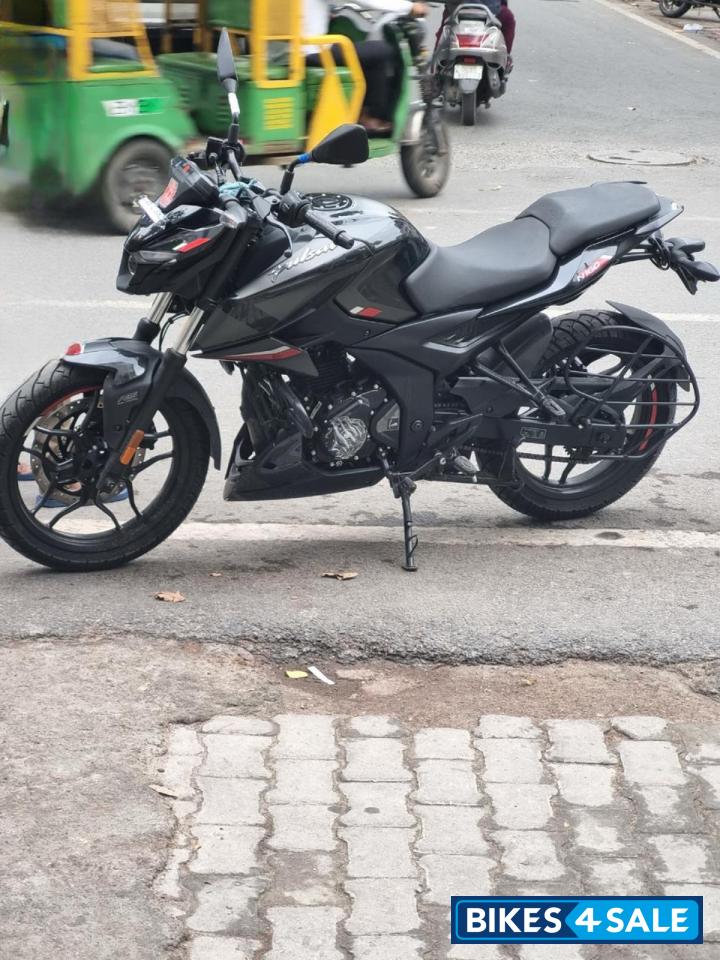 Bajaj Pulsar N160 Dual Channel ABS