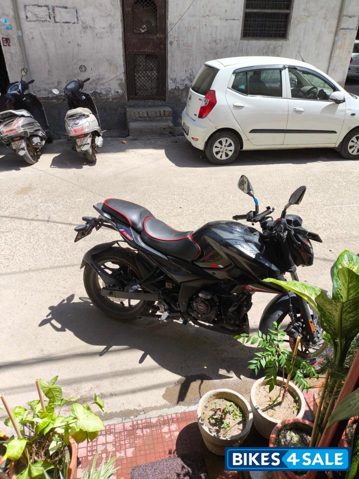 Bajaj Pulsar N160 Dual Channel ABS